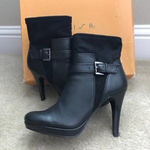 Unisa Booties